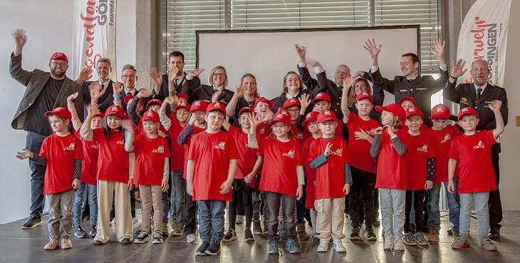 Die neue Kindergruppe der Feuerwehr Faurndau startet mit 26 Mädchen und Jungen.
