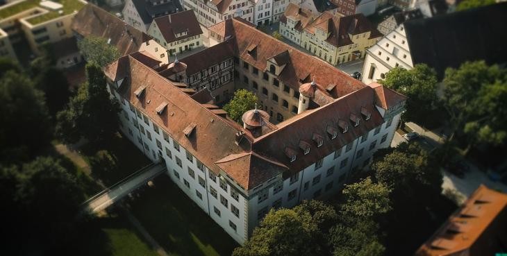 Isometrisches Luftbild des Göppinger Stadtschlosses