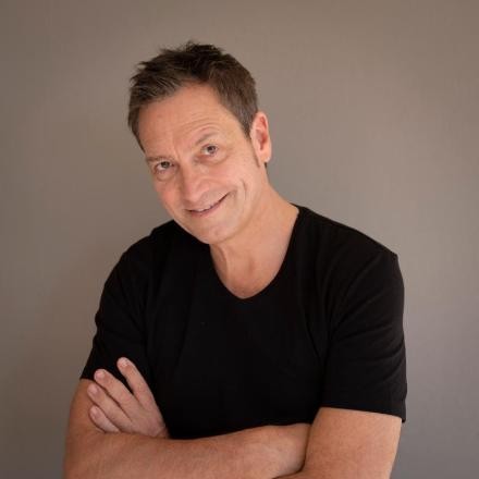 DieterNuhr_KeinScherz_Pressefoto_01 DieterNuhr_KeinScherz_Pressefoto_01