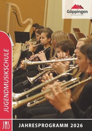 Ein Kinderorchester auf dem Titelblatt des Jahresprogramms der Jugendmusikschule