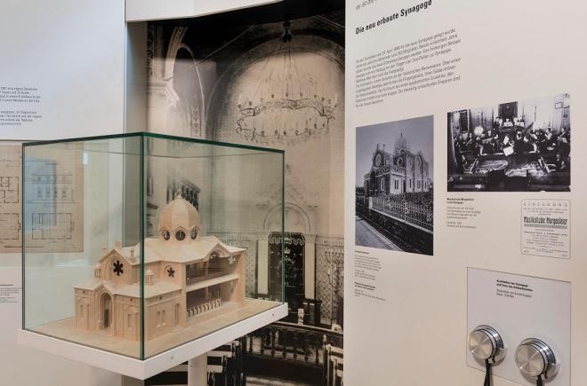 Ausschnitte der Dauerausstellung im jüdischen Museum