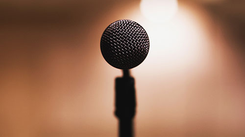 Nahaufnahme eines Mikrofons