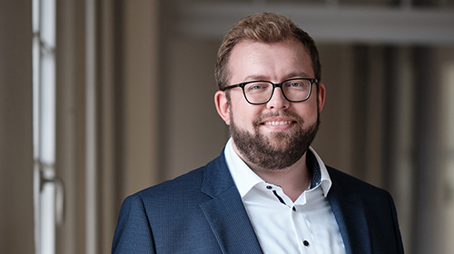 Portraitfoto von Oberbürgermeister Alex Maier