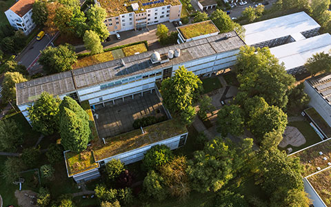 Luftbild des Hohenstaufen-Gymasiums