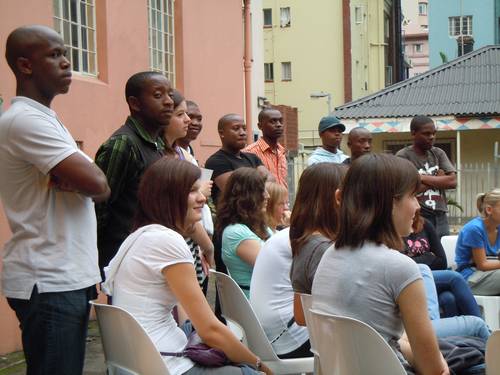 Gruppenbild einer Partnermusikschule in Afrika